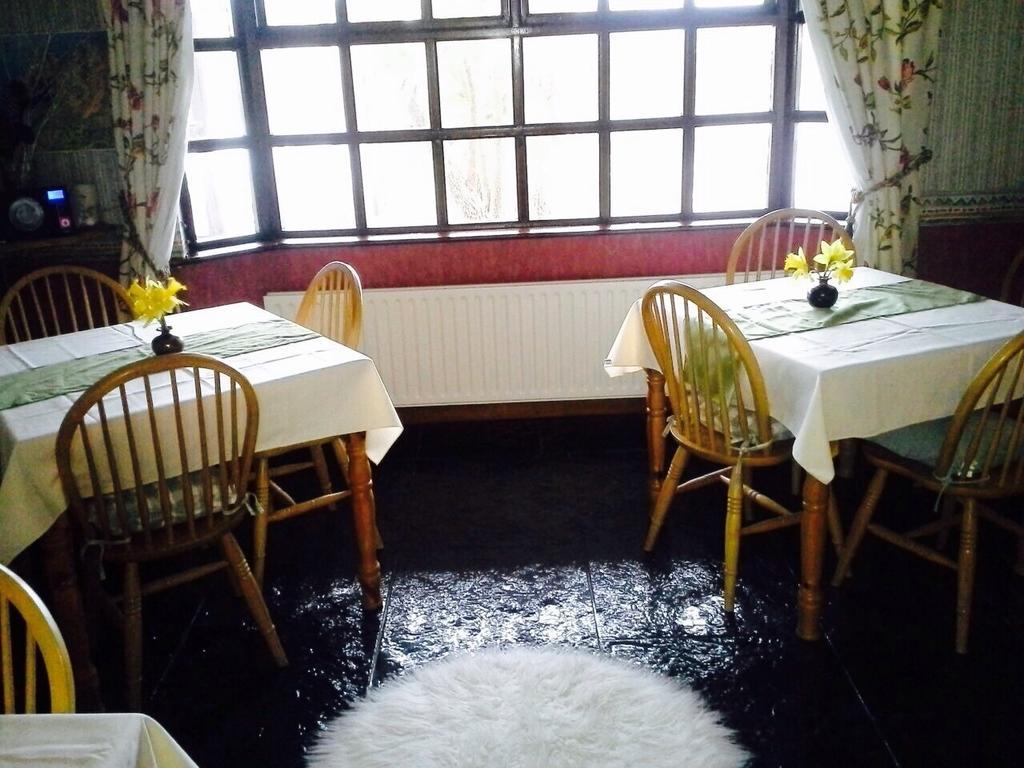 Barkers Guest house *