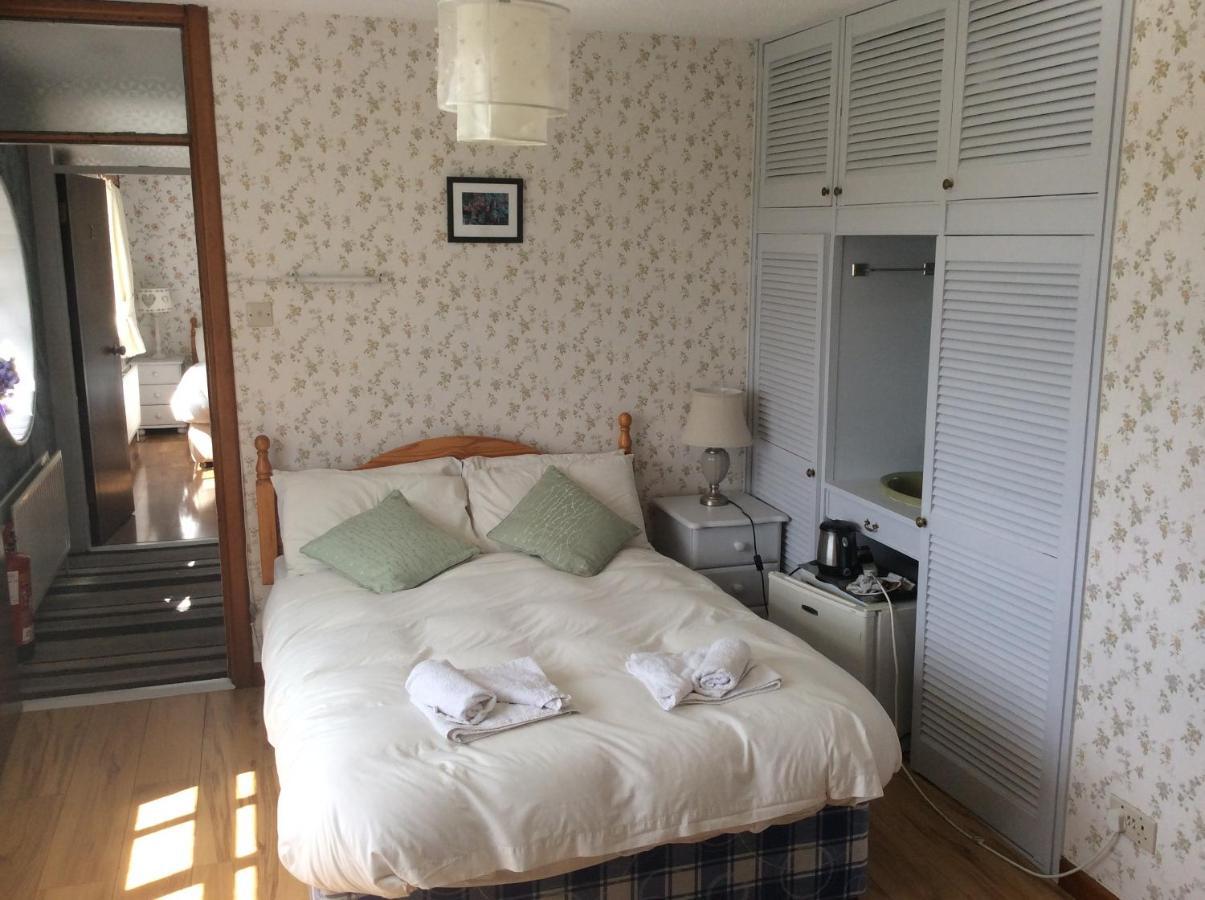 Barkers Guest house Spanish Point